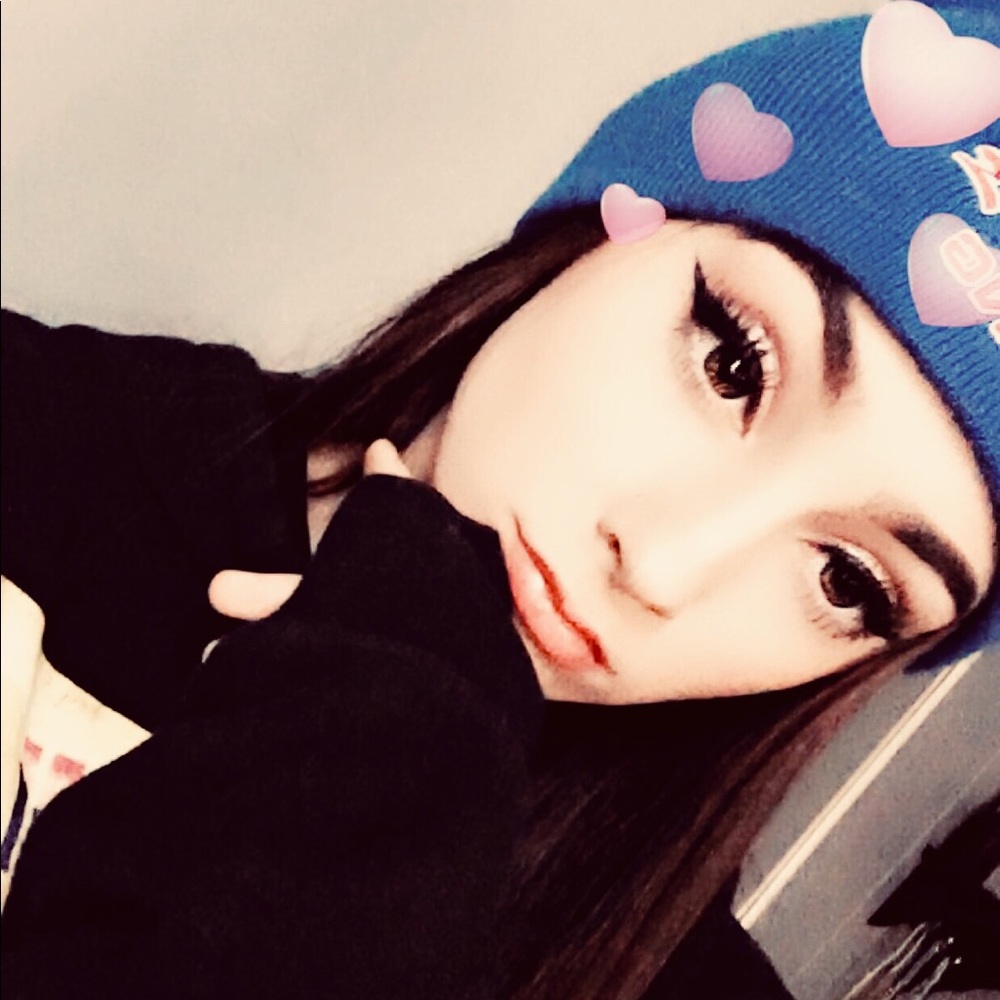 Meet your Posher, Tori